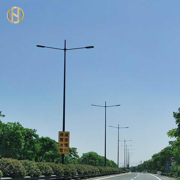 Round / Conical Shape Street Light Pole  Q235B Single Arm Light Pole