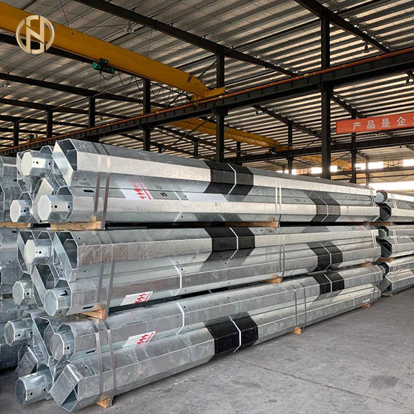 Low Voltage Tubular Galvanized Steel Pole 11m Length Black Painting Color