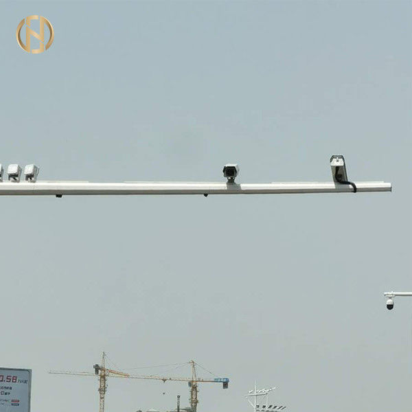 Q235B Steel CCTV Camera Post 6M*9M Octagonal Shape For Traffic In L Shape