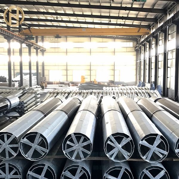 161KV 25mm SS400 Galvanized Gi Octagonal Street Light Pole  ISO10474
