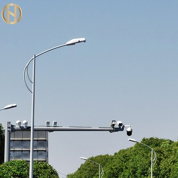 ASTM A123  Q345B LED Street Light Highway Lamp Post Straight Arm
